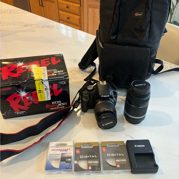 Canon Rebel digital camera with all the extras- perfect condition - Picture 3 of 3
